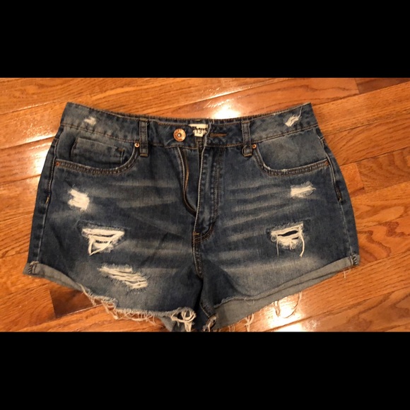 High Rise Shorts - Picture 1 of 2